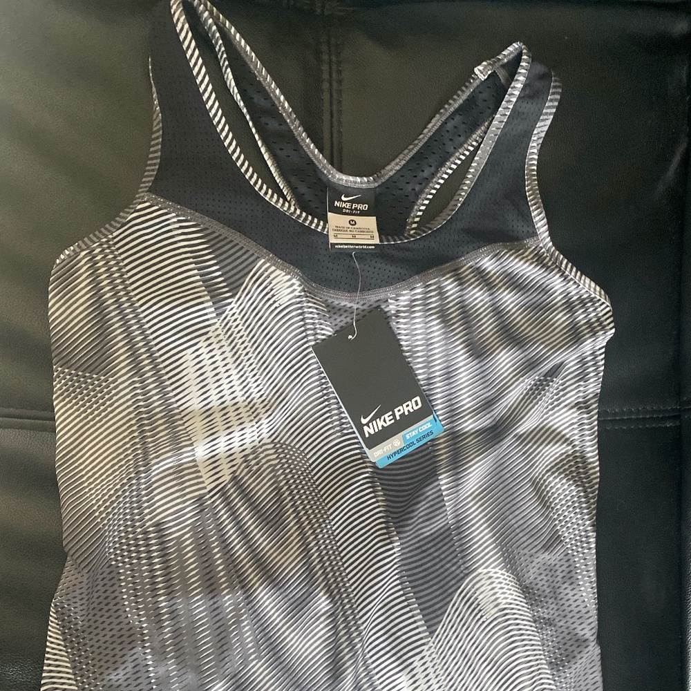Nike Pro Dr-fit Hypercool series tank